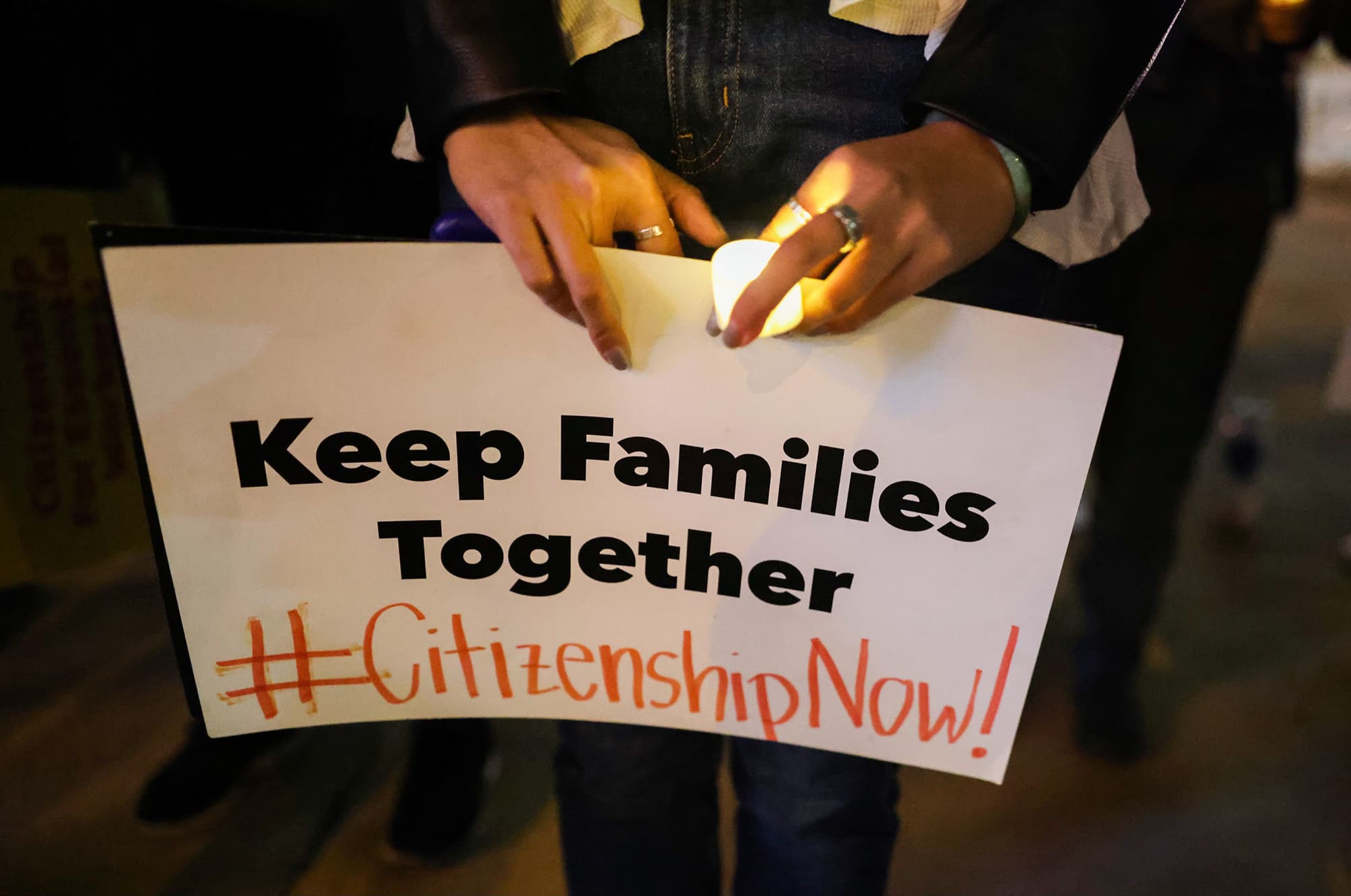 Poll: In Nevada, bipartisan support for expanding pathways to legal citizenship 