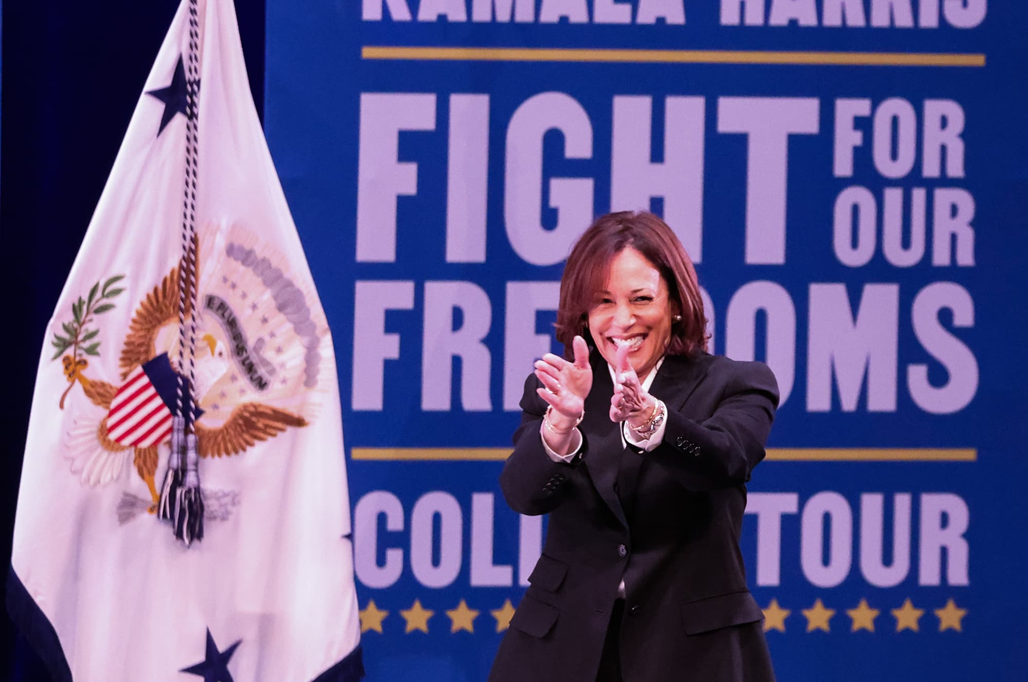 Nevada Democratic delegates unanimously back Harris for president