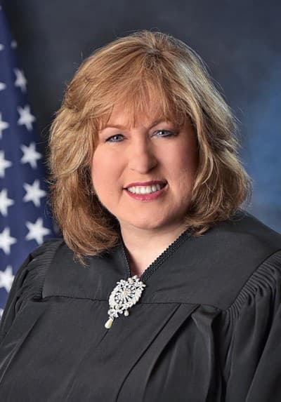 Mercer, Michele "Shell"