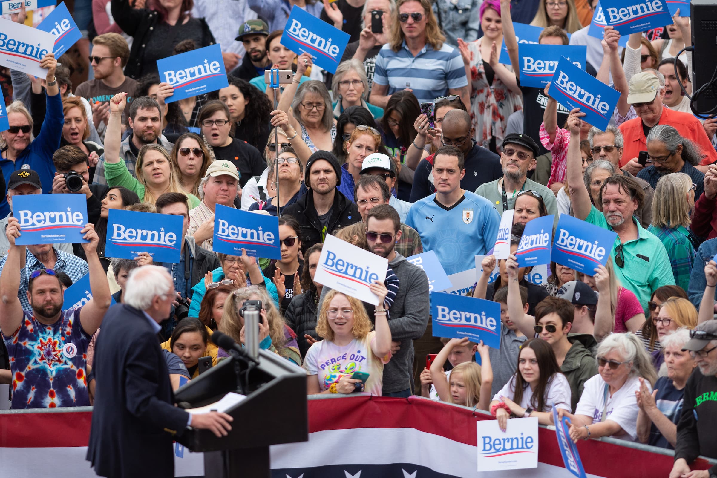 New poll shows Sanders leading the field ahead of early voting in Nevada caucuses