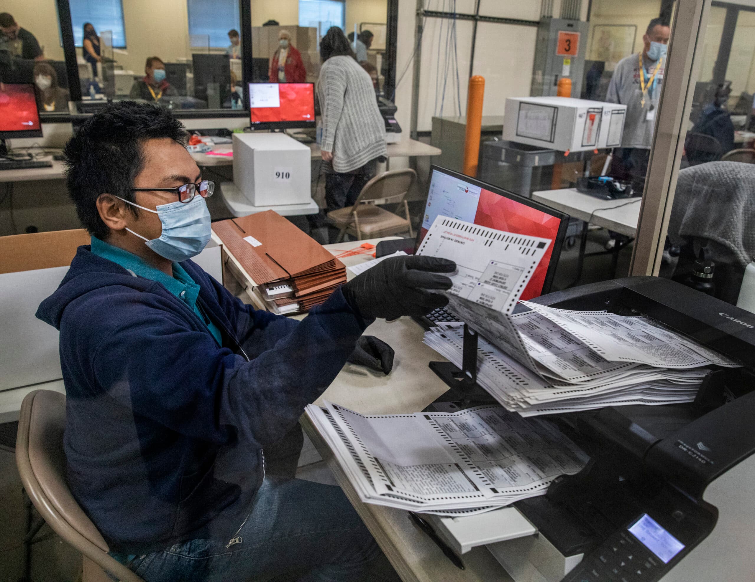 Proponen identificación para votar, limitación de boletas por correo