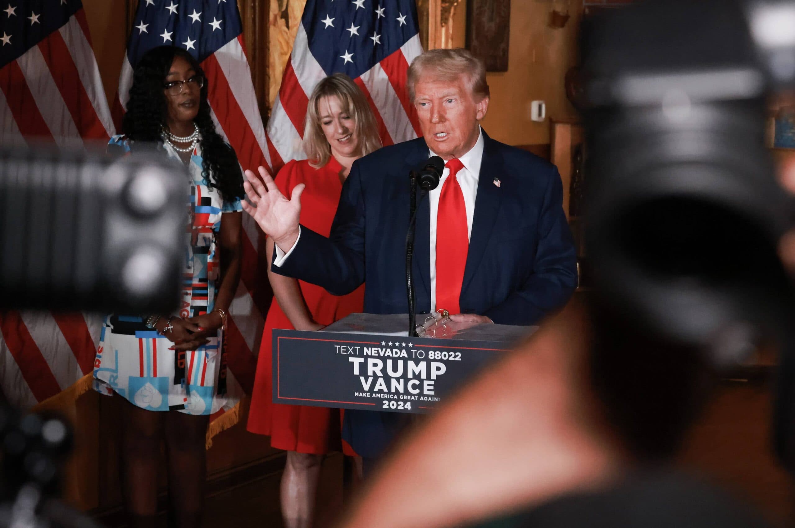 As race narrows, Trump campaign ramps up in Nevada