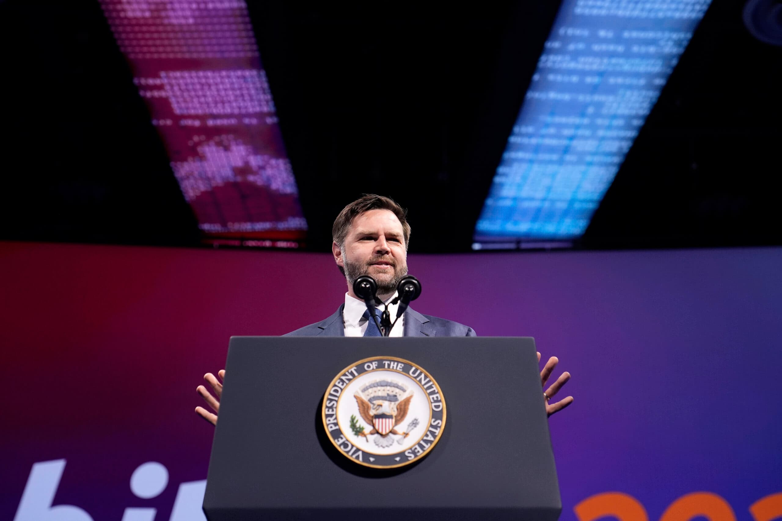 In Vegas, Vance urges crypto industry to stay involved in politics, touts Trump administration's record