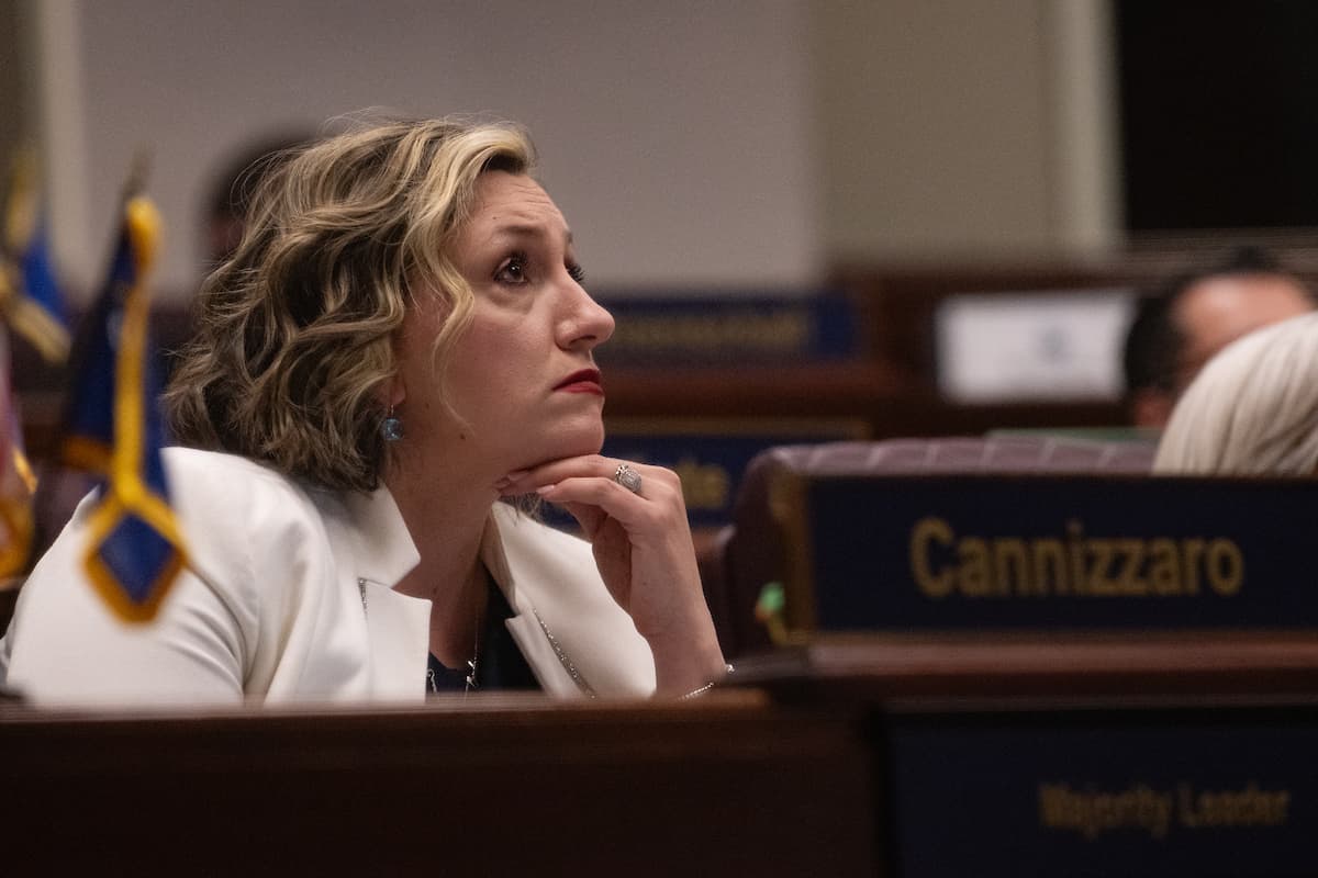 Nevada lawmakers advance mail ballot constitutional amendment in last-minute move