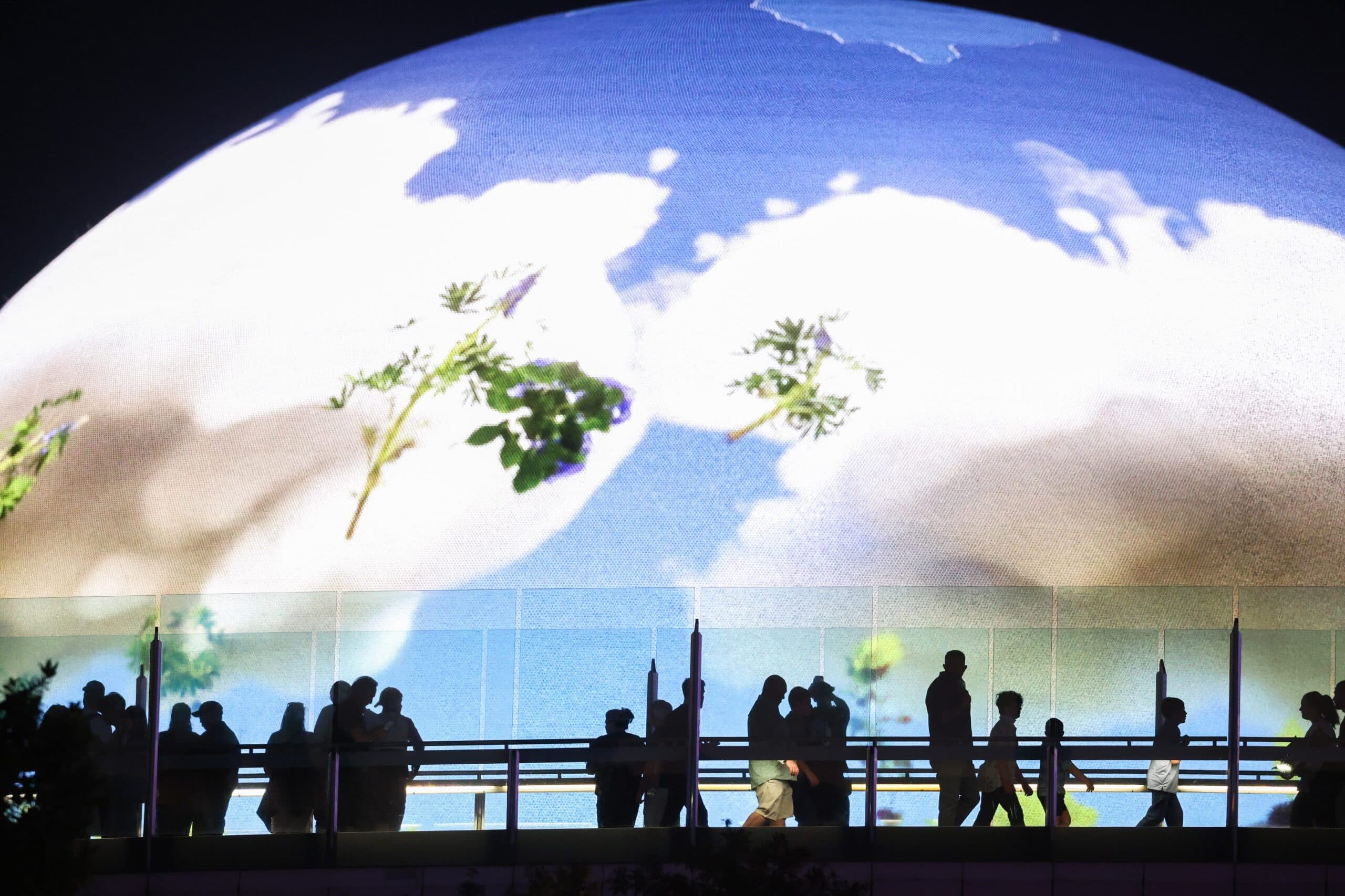 What's killing Las Vegas? The shrinking middle class is a prime suspect